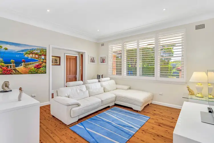 Third view of Homely house listing, 10 Valleyview Crescent, Greenwich NSW 2065