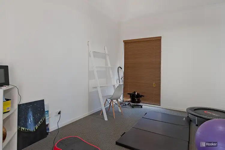 Sixth view of Homely house listing, 8 Lanagan Circuit, North Lakes QLD 4509