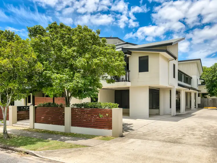 2/11 Onslow Street, Ascot QLD 4007