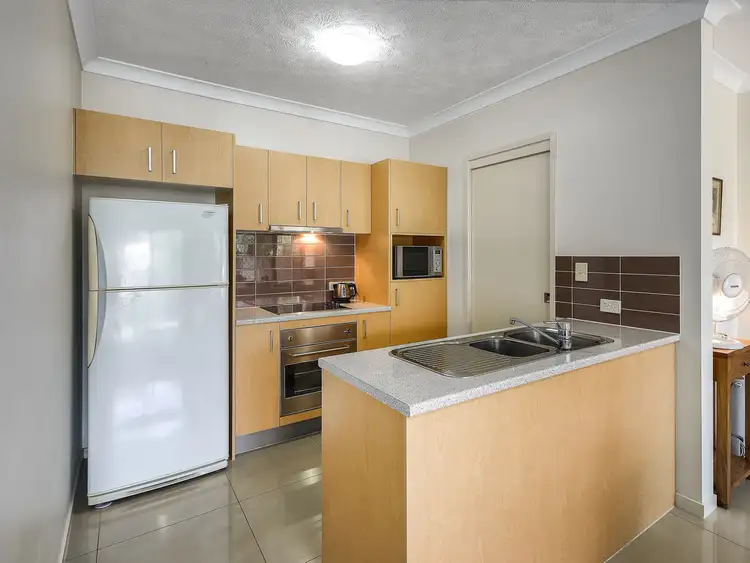Second view of Homely unit listing, 2/11 Onslow Street, Ascot QLD 4007