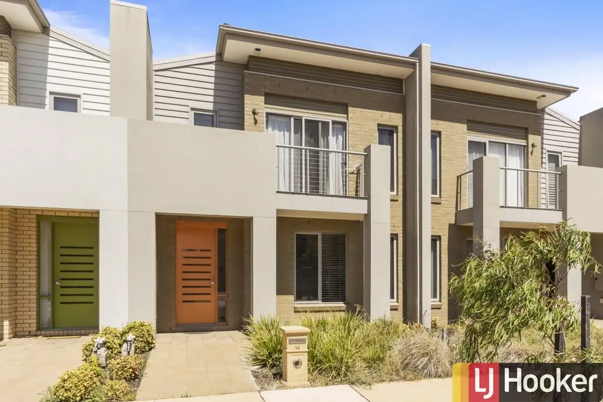Main view of Homely townhouse listing, 14 Broadbeach Circuit, Point Cook VIC 3030