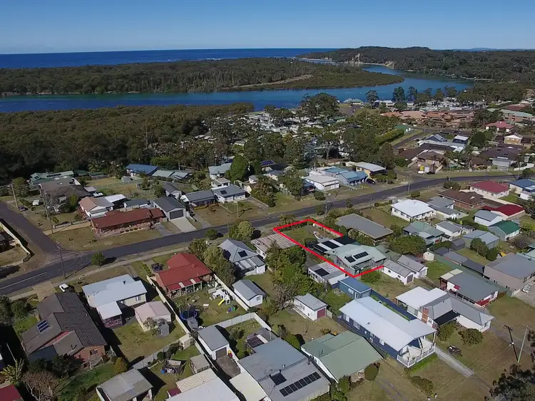 17 Lyons Road, Sussex Inlet NSW 2540