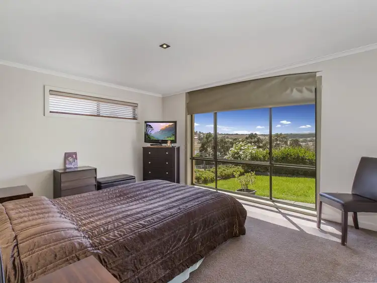 Fifth view of Homely house listing, 9 Siena Way, Hidden Valley VIC 3756