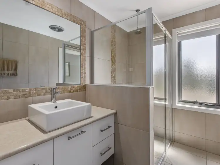 Sixth view of Homely house listing, 9 Siena Way, Hidden Valley VIC 3756