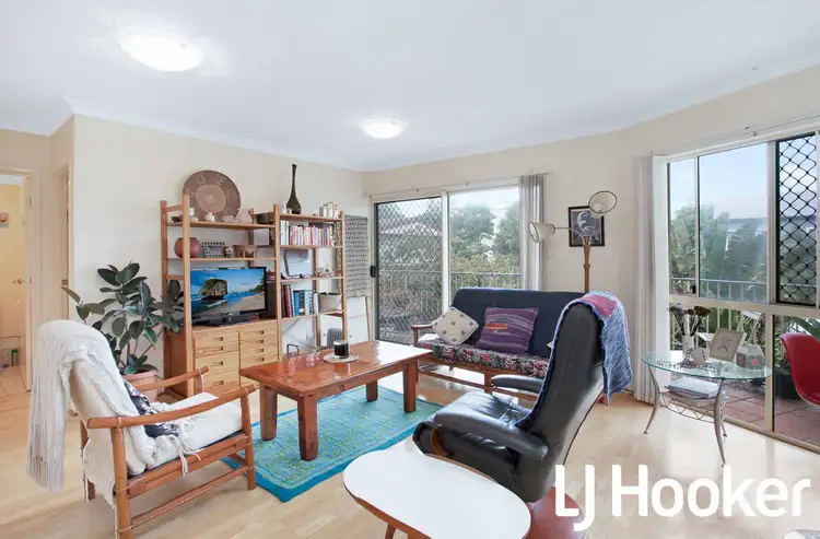 3/10 Caroline Street, Woody Point QLD 4019
