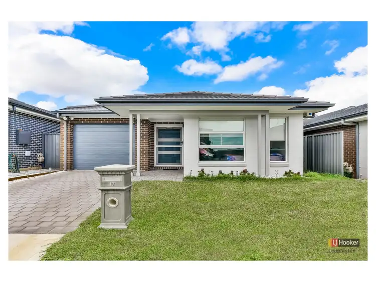 17 Grantham Crescent, Denham Court NSW 2565