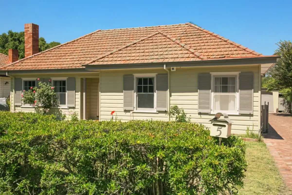 Main view of Homely house listing, 5 Hargraves Crescent, Ainslie ACT 2602