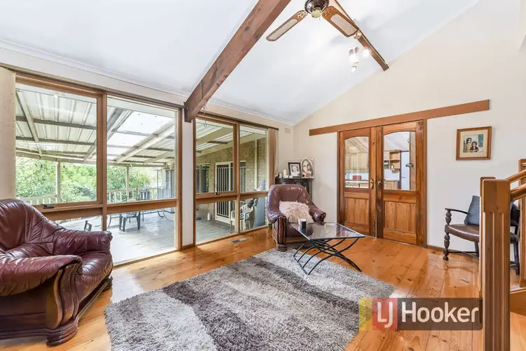 Third view of Homely house listing, 2 Viminalis Court, Endeavour Hills VIC 3802