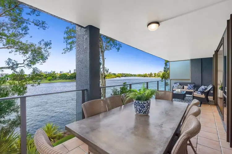 1/58 Sandford Street, St Lucia QLD 4067