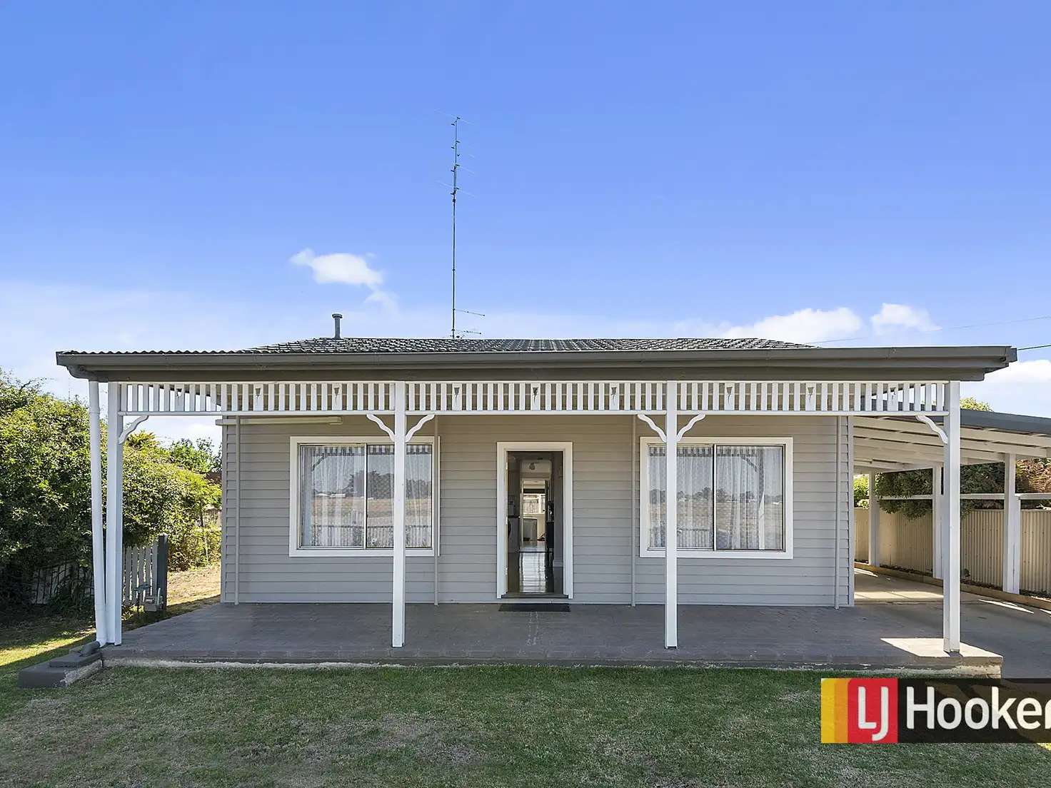 Main view of Homely house listing, 215 Sinclair St South, Colac VIC 3250