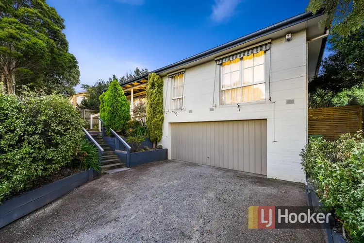 Second view of Homely house listing, 10 Pickersgill Court, Endeavour Hills VIC 3802
