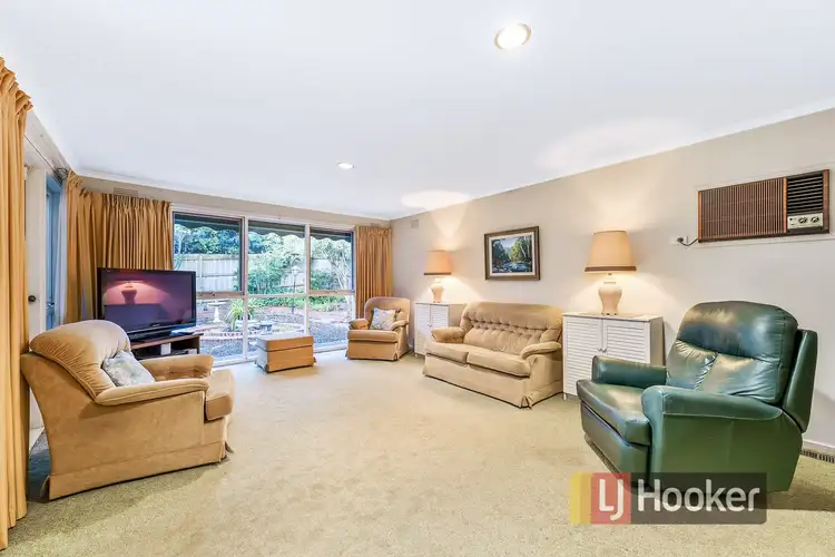 Sixth view of Homely house listing, 10 Pickersgill Court, Endeavour Hills VIC 3802