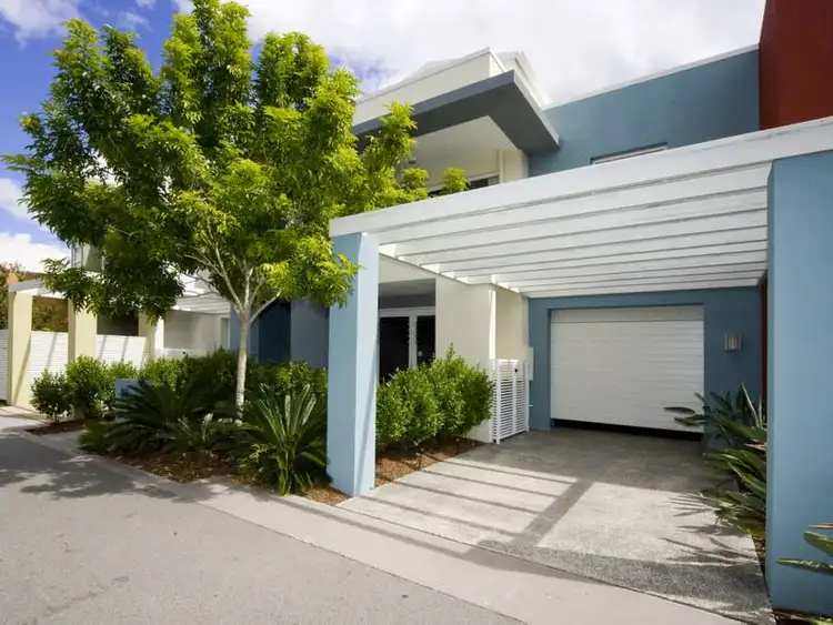 16 Lader Terrace, Varsity Lakes QLD 4227
