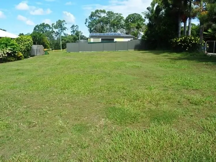 16 Squire Street, Macleay Island QLD 4184