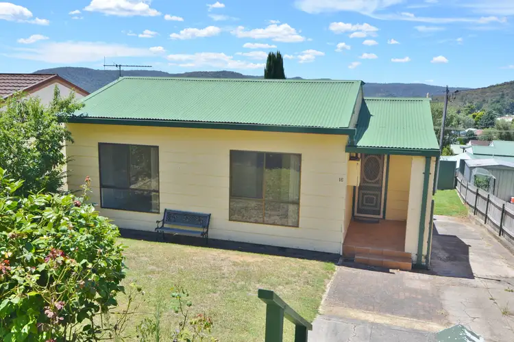 16 Fourth Street, Lithgow NSW 2790