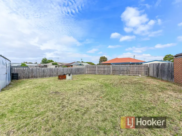 Sixth view of Homely house listing, 33 Valepark Crescent, Cranbourne VIC 3977