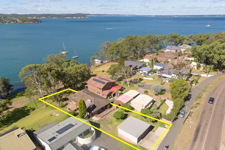 223 Watkins Road, Wangi Wangi NSW 2267