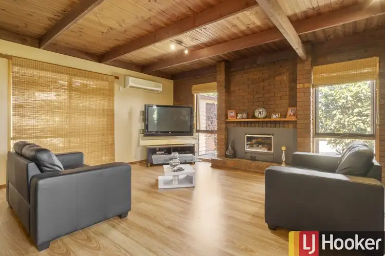 Second view of Homely house listing, 7 Elaroo Court, Werribee VIC 3030