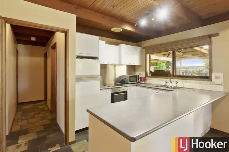 Fourth view of Homely house listing, 7 Elaroo Court, Werribee VIC 3030