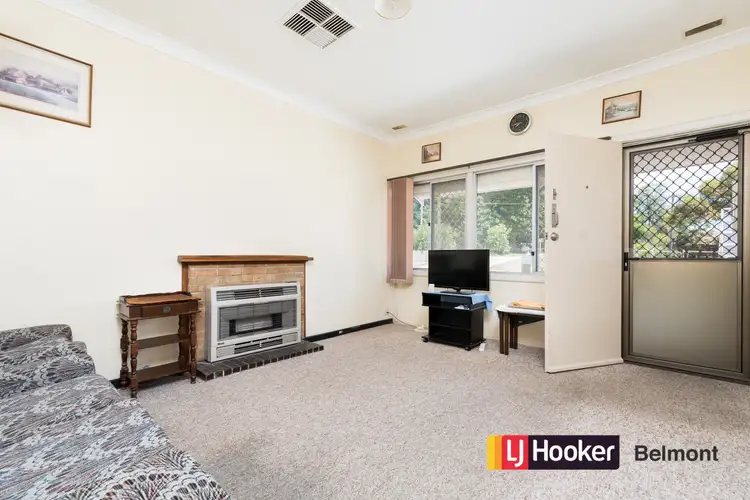 Second view of Homely house listing, 401 Hardey Road, Cloverdale WA 6105