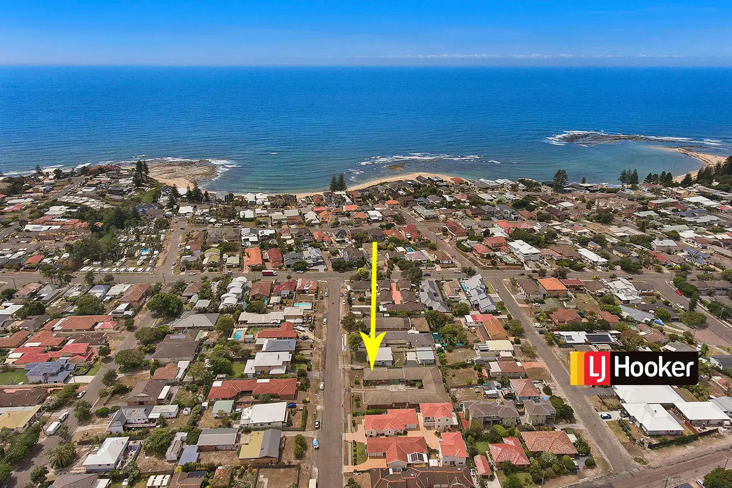 Main view of Homely semi-detached listing, 6/7-9 Karooah Ave, Blue Bay NSW 2261