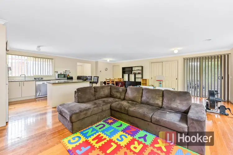 Second view of Homely unit listing, 2/5 Balmoral Way, Pakenham VIC 3810