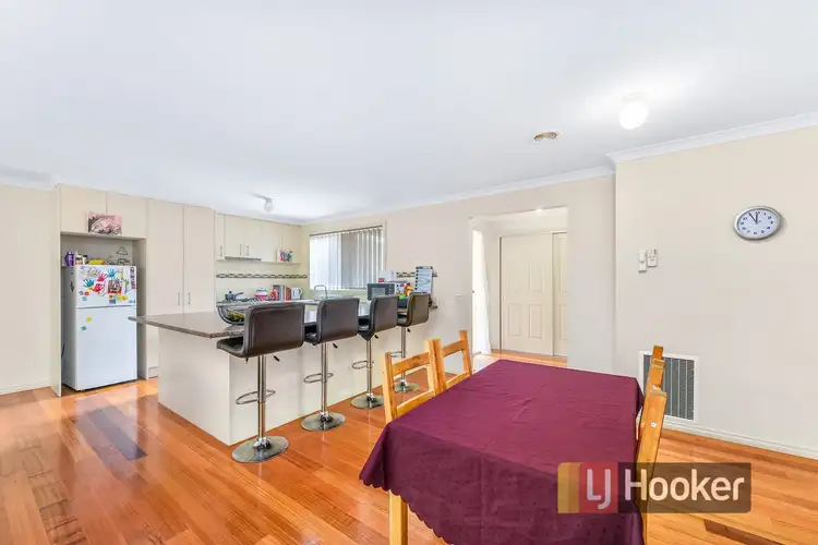 Fourth view of Homely unit listing, 2/5 Balmoral Way, Pakenham VIC 3810