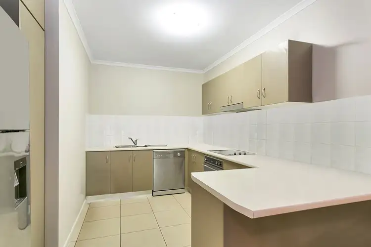 Fourth view of Homely unit listing, 3/331 Lake Street, Cairns North QLD 4870