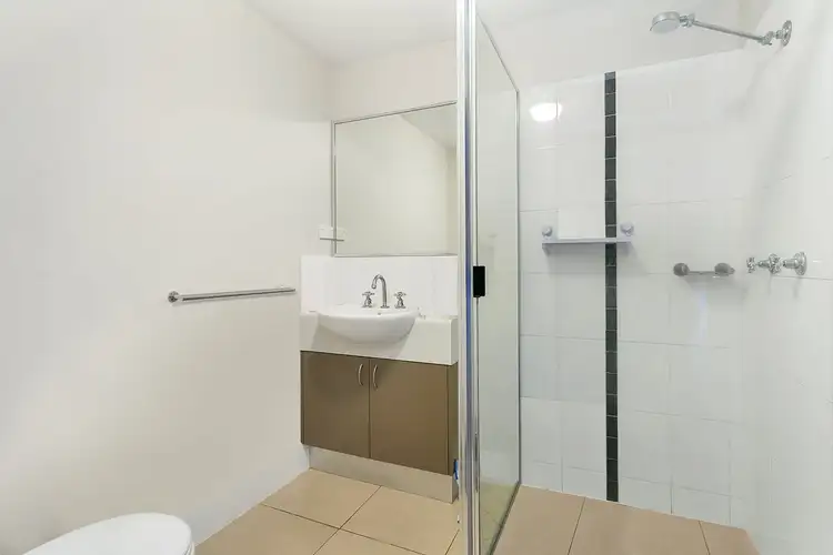 Seventh view of Homely unit listing, 3/331 Lake Street, Cairns North QLD 4870