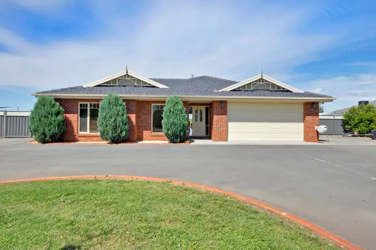 1 Sarah Court, Wurruk VIC 3850