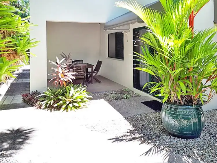 1/25 Amphora Street, Palm Cove QLD 4879