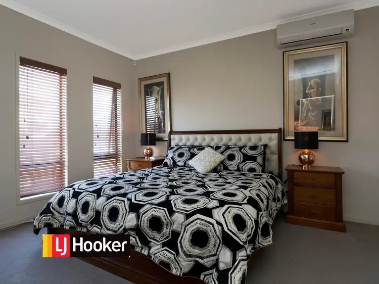 Second view of Homely house listing, 6 Coracle Drive, Sanctuary Lakes VIC 3030