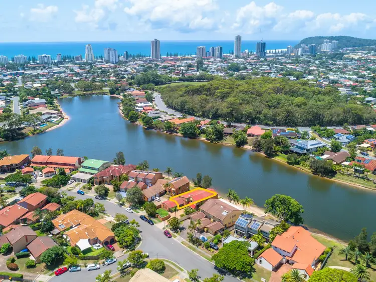 Unit 1/20 Sunbird Street, Burleigh Waters QLD 4220