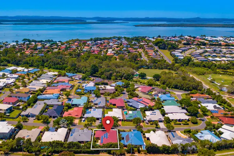 24 Attenborough Circuit, Redland Bay QLD 4165
