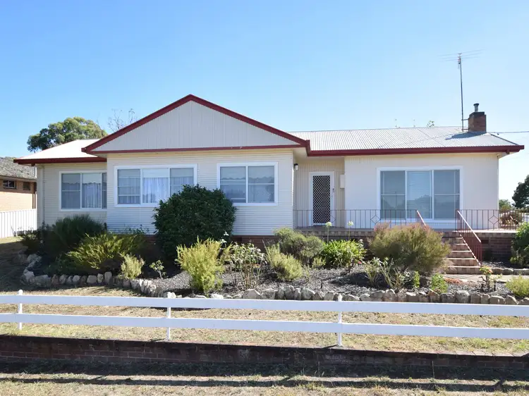 21 White Street, Young NSW 2594