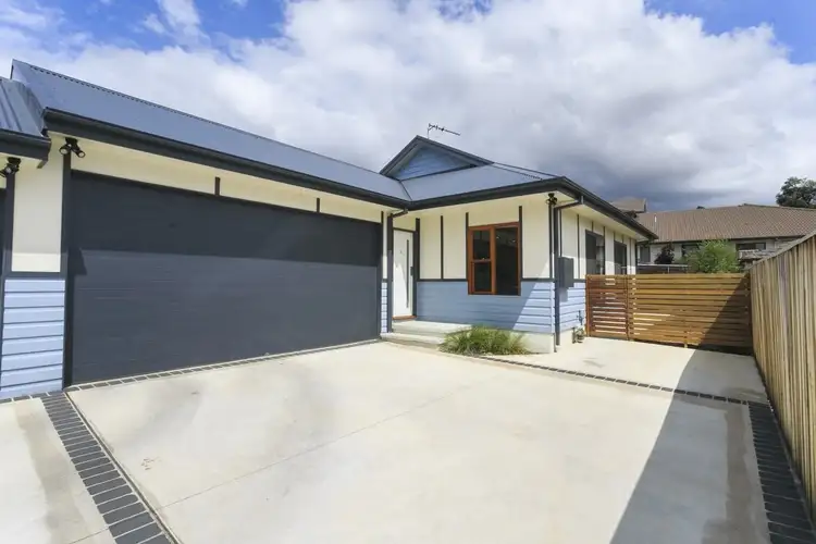 Main view of Homely semi-detached listing, 2/27 Ross Road, Queanbeyan NSW 2620
