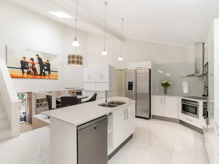 Fifth view of Homely house listing, 7 Ngeringa Crescent, Chapel Hill QLD 4069