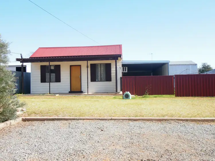 Main view of Homely house listing, 696 Chapple Street, Broken Hill NSW 2880
