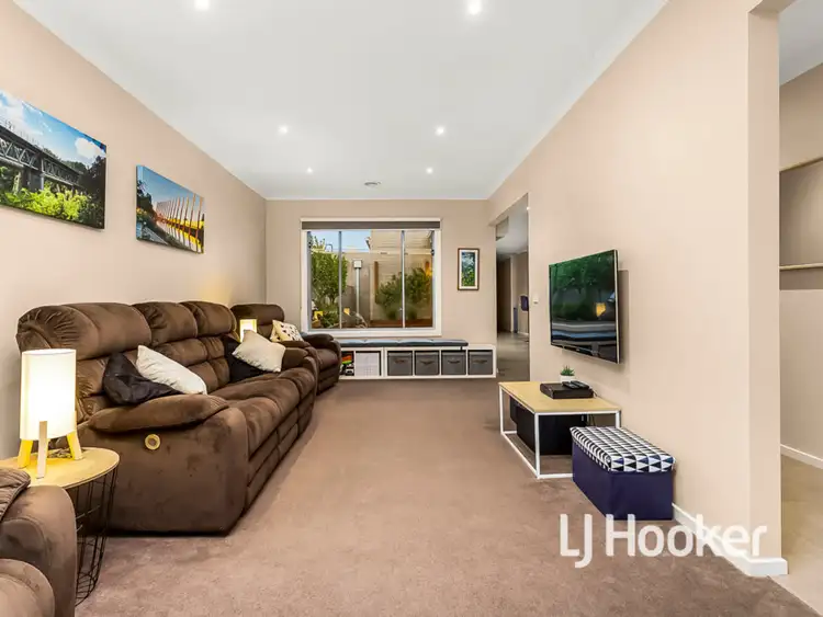 Fifth view of Homely house listing, 12 Eamon Walk, Williams Landing VIC 3027