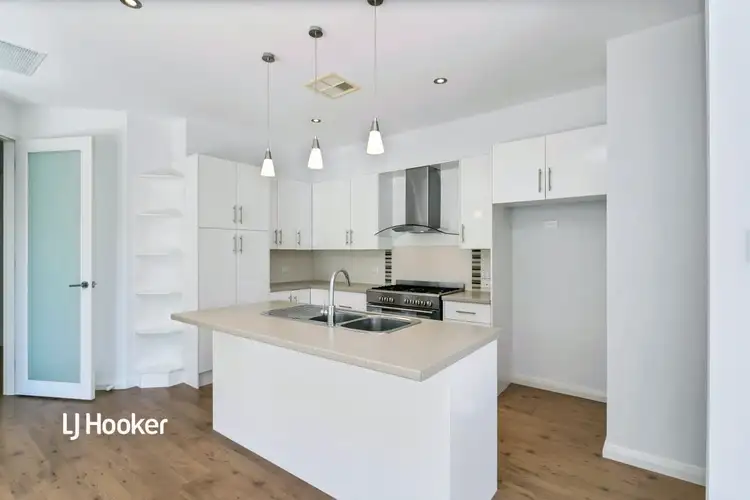 72 The Strand, Mawson Lakes SA 5095