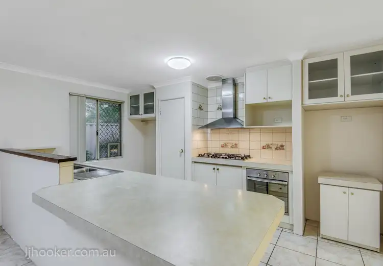 Seventh view of Homely house listing, 5 Byblos Close, Queens Park WA 6107