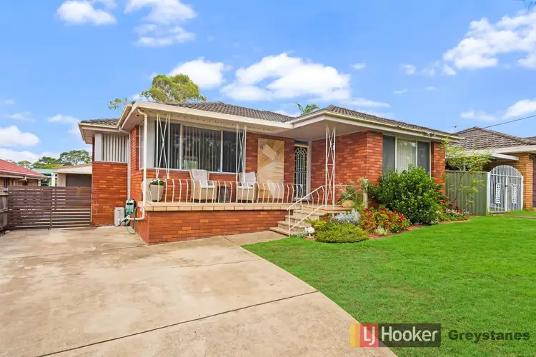 10 Grevillea Crescent, Greystanes NSW 2145