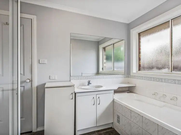 Sixth view of Homely house listing, 2 Brock Court, Wallan VIC 3756