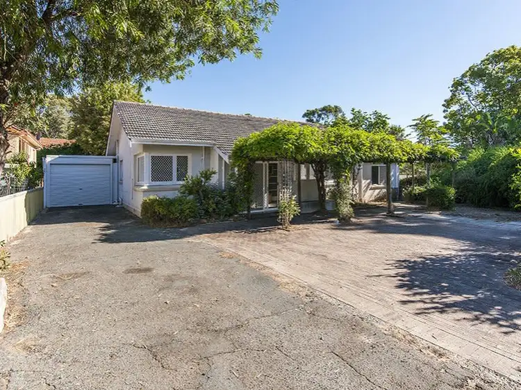 3 Traylen Road, Kalamunda WA 6076