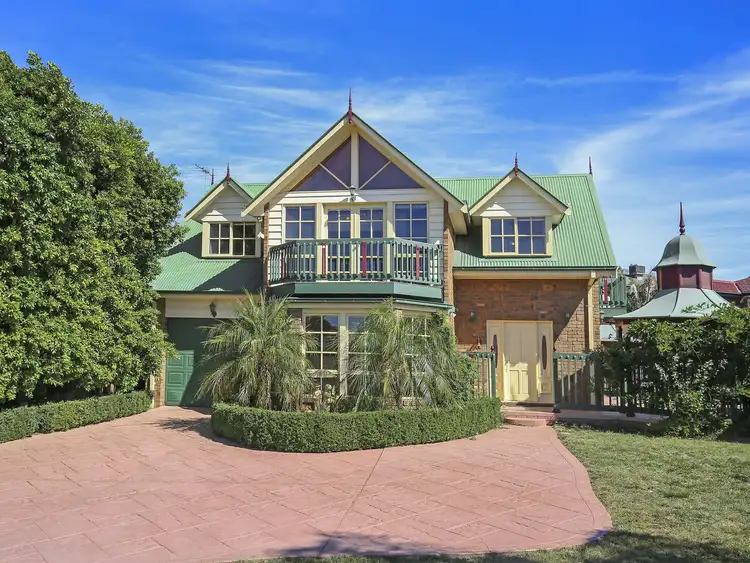 6 Laurina Turn, Mill Park VIC 3082