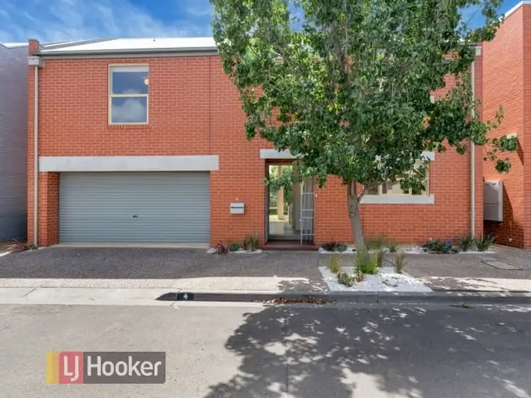 4 Shipsters Lane, Mawson Lakes SA 5095
