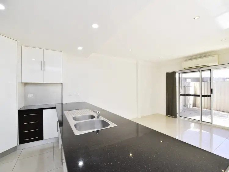 Fifth view of Homely townhouse listing, 6/4 Hawkins Court, Gillen NT 870