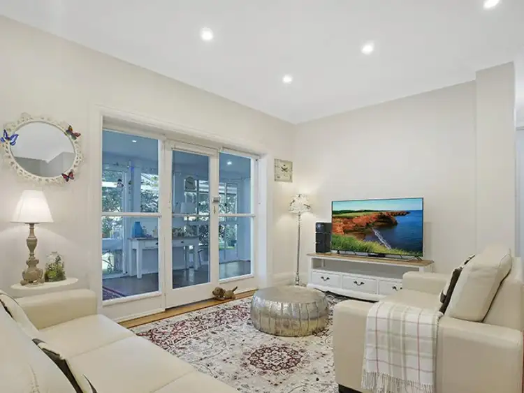 Fifth view of Homely house listing, 8 Station St, Pymble NSW 2073