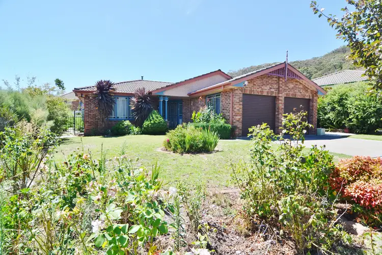 9 Robinia Drive, Lithgow NSW 2790