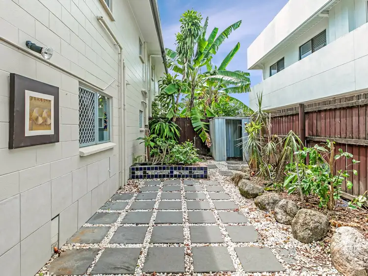 Fifth view of Homely unit listing, Unit 2/98 Pease Street, Manoora QLD 4870